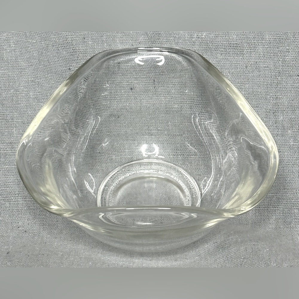 Vintage wavy glass bowl 5"L x 2.75" T